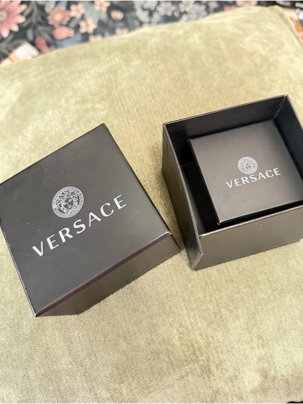 Versace Medusa Ring - Mother of Pearl & Gold